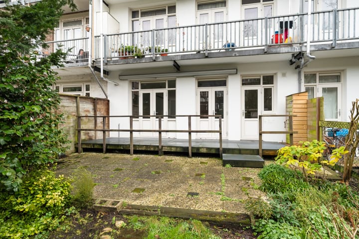 Photo 31 of Paramariboplein 55