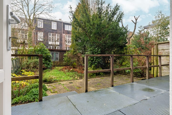 Photo 26 of Paramariboplein 55