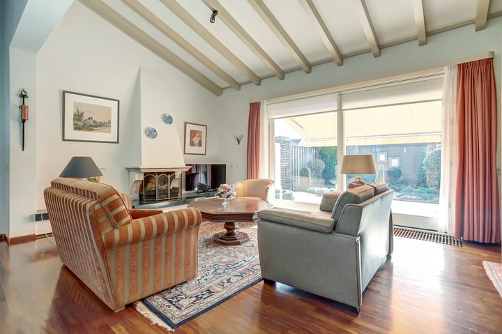 Foto 10 van Den Dries 24