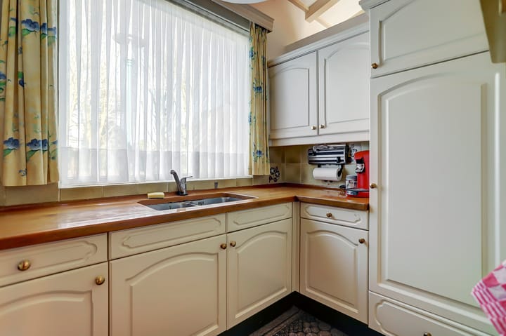 Foto 15 van Den Dries 24