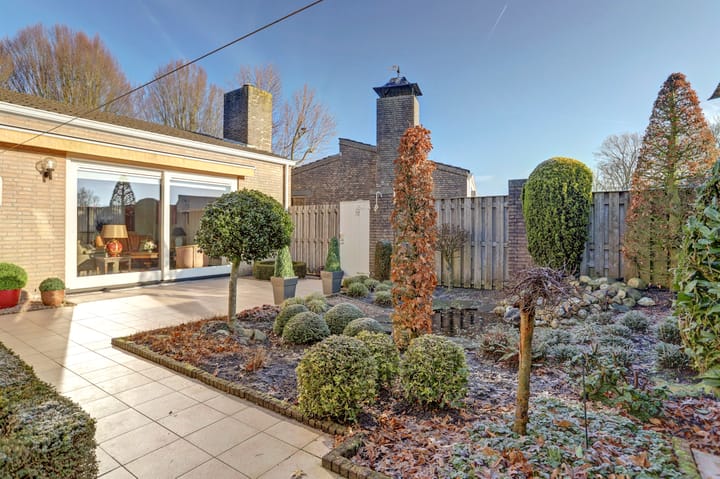 Foto 29 van Den Dries 24