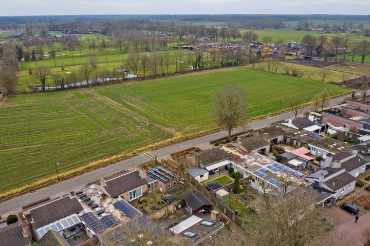 Foto 36 van Den Dries 24