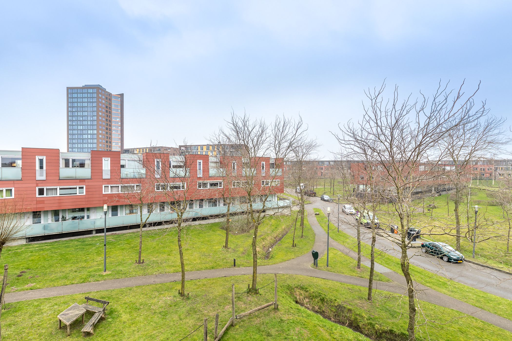 Photo 12 of Karper 47