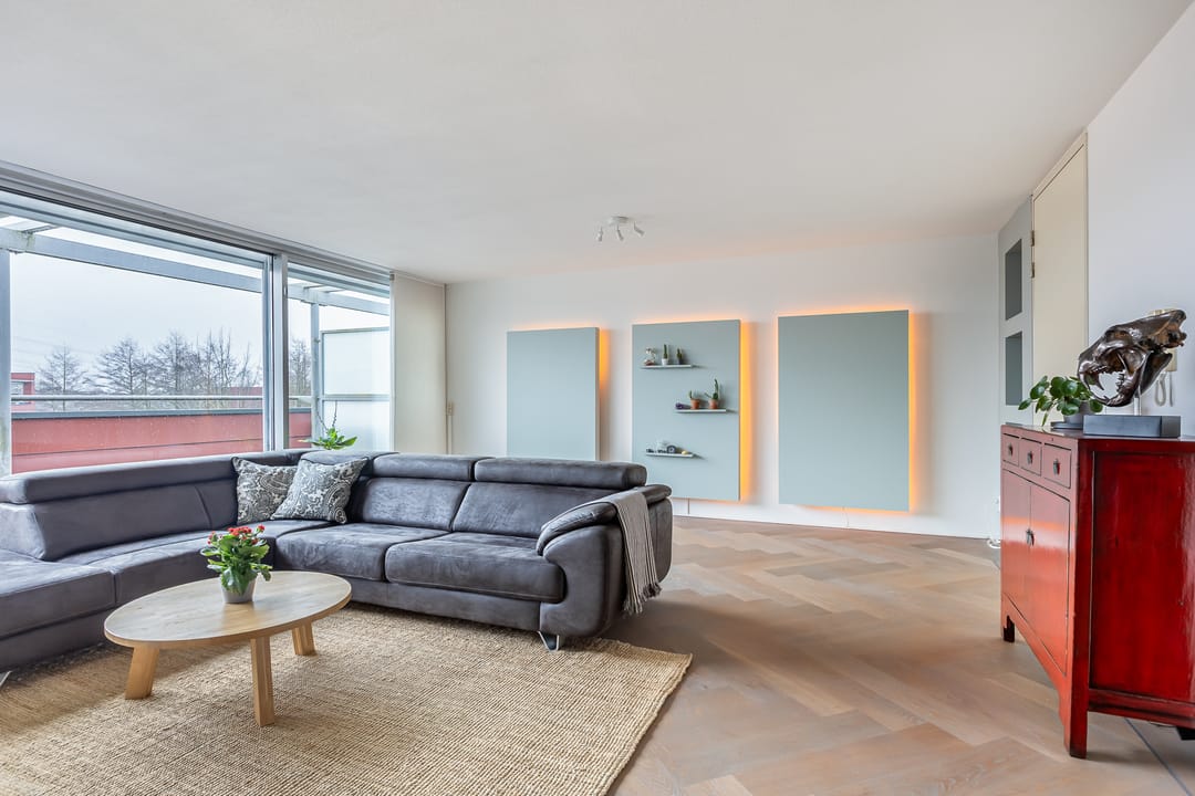 Photo 13 of Karper 47