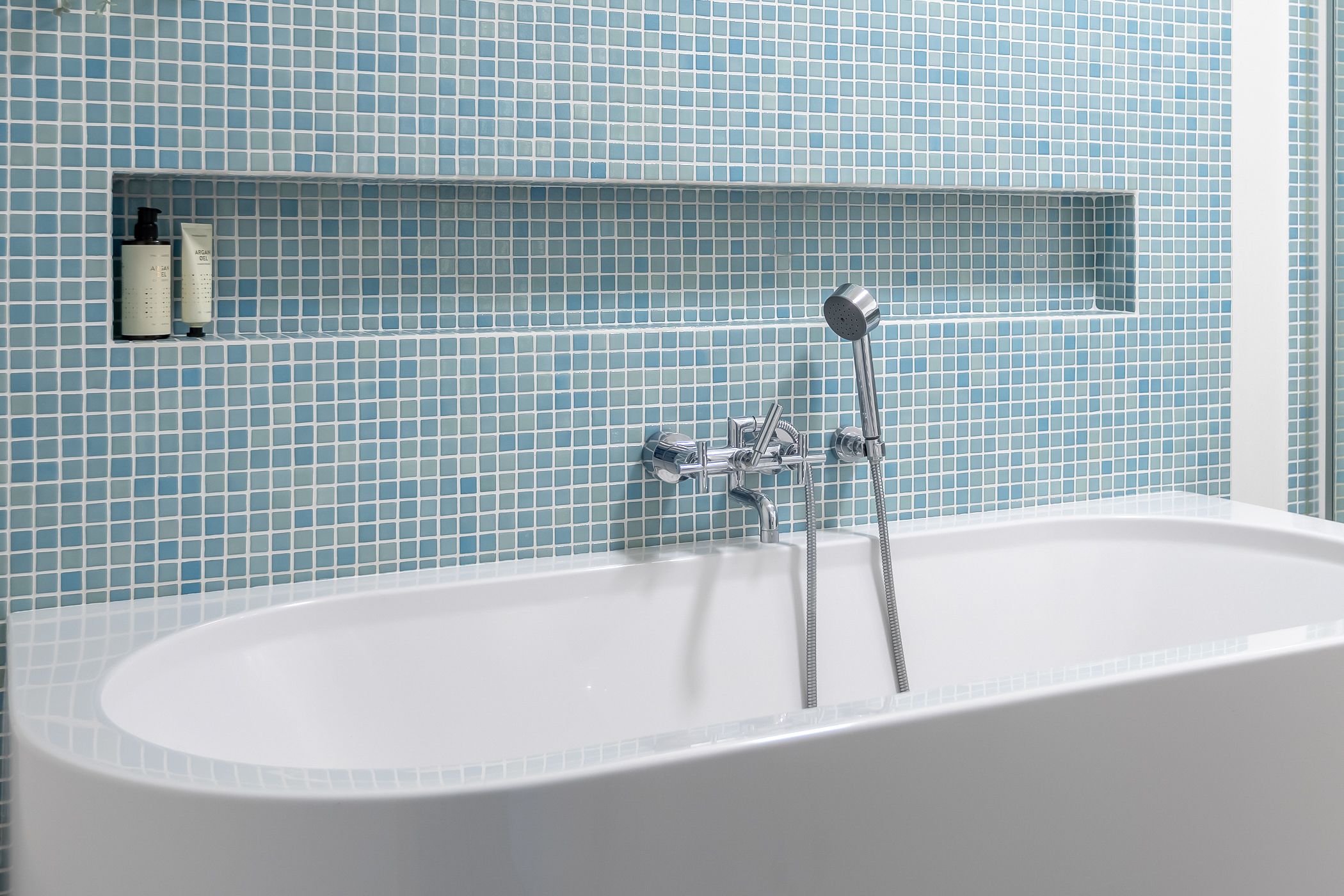 Photo 36 of Karper 47