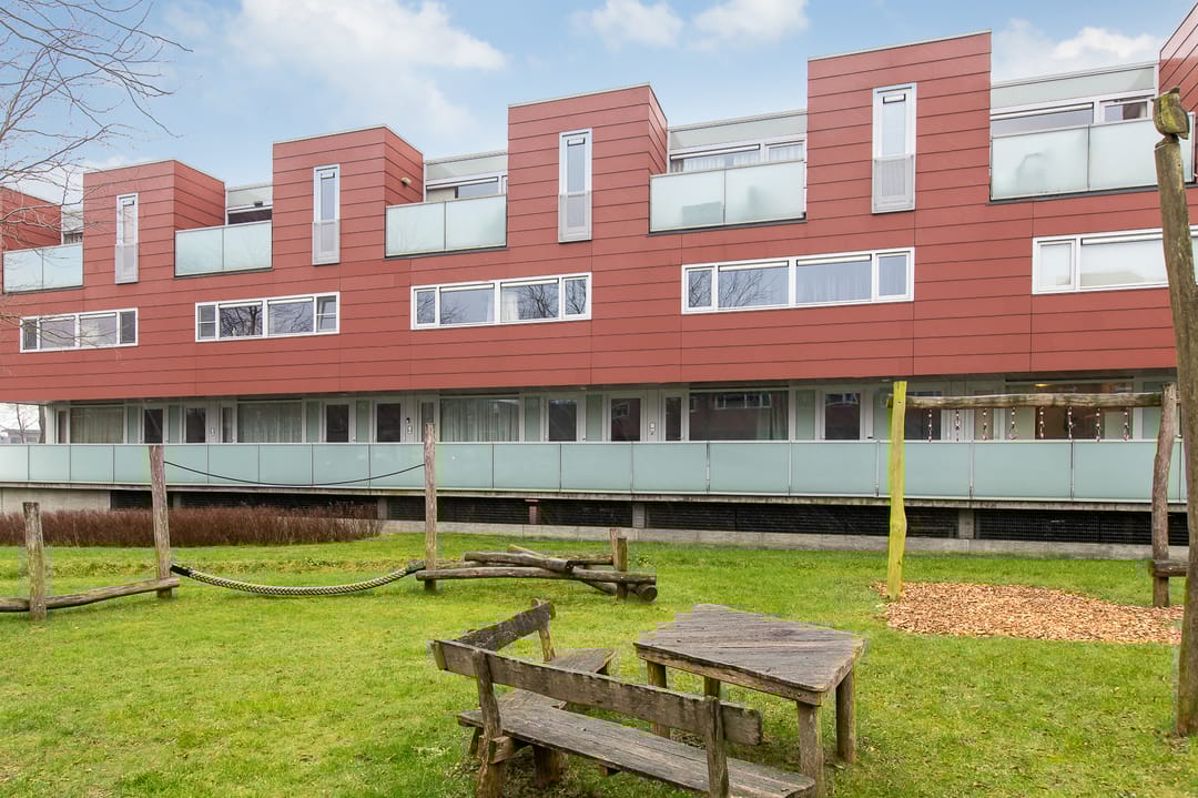 Photo 38 of Karper 47