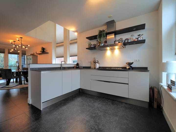 Foto 28 van Westeind 113