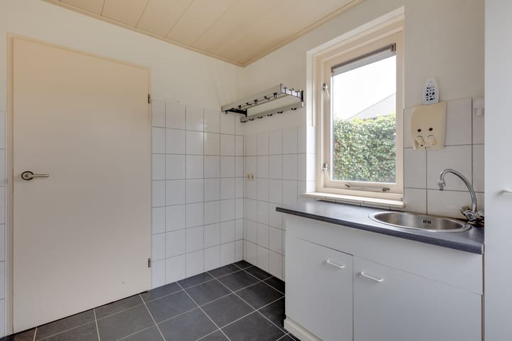 Photo 17 of Anton Mollemanhof 1