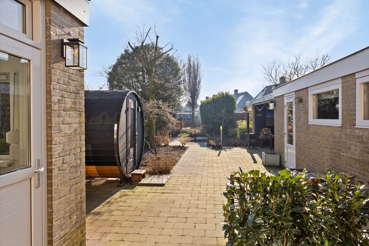 Foto 34 van Prins Bernhardlaan 24