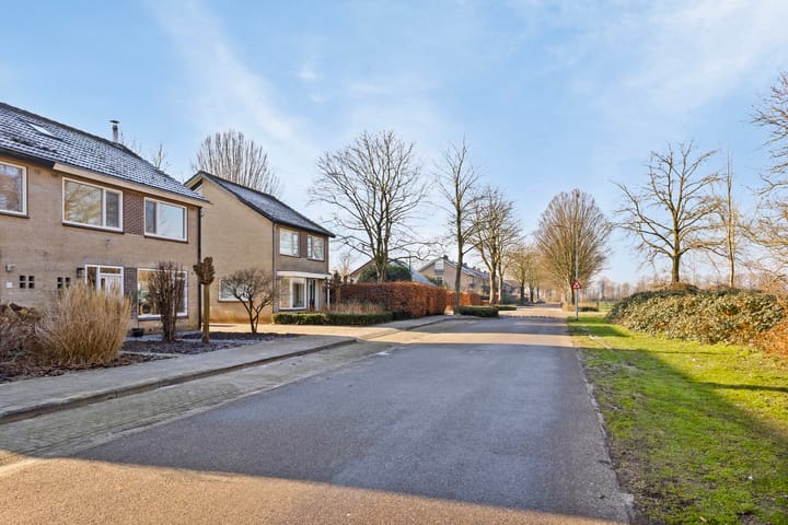 Foto 49 van Prins Bernhardlaan 24