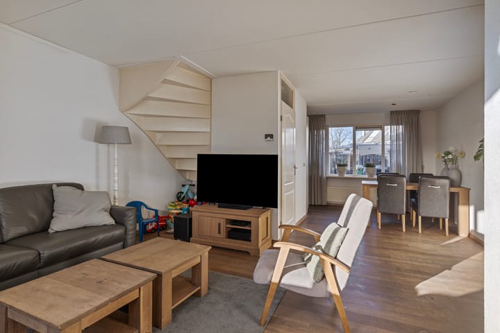 Foto 6 van van Heeckerenweg 69