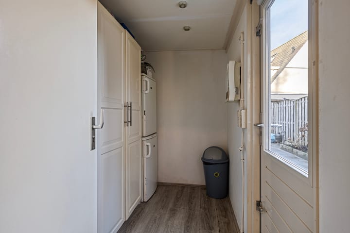 Foto 16 van van Heeckerenweg 69