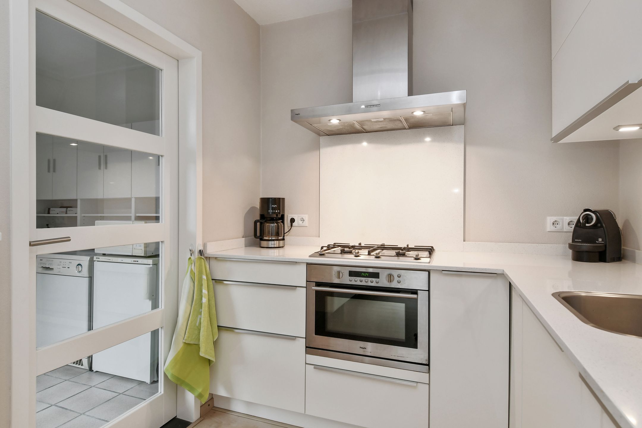 Foto 12 van Zuster Meritastraat 14