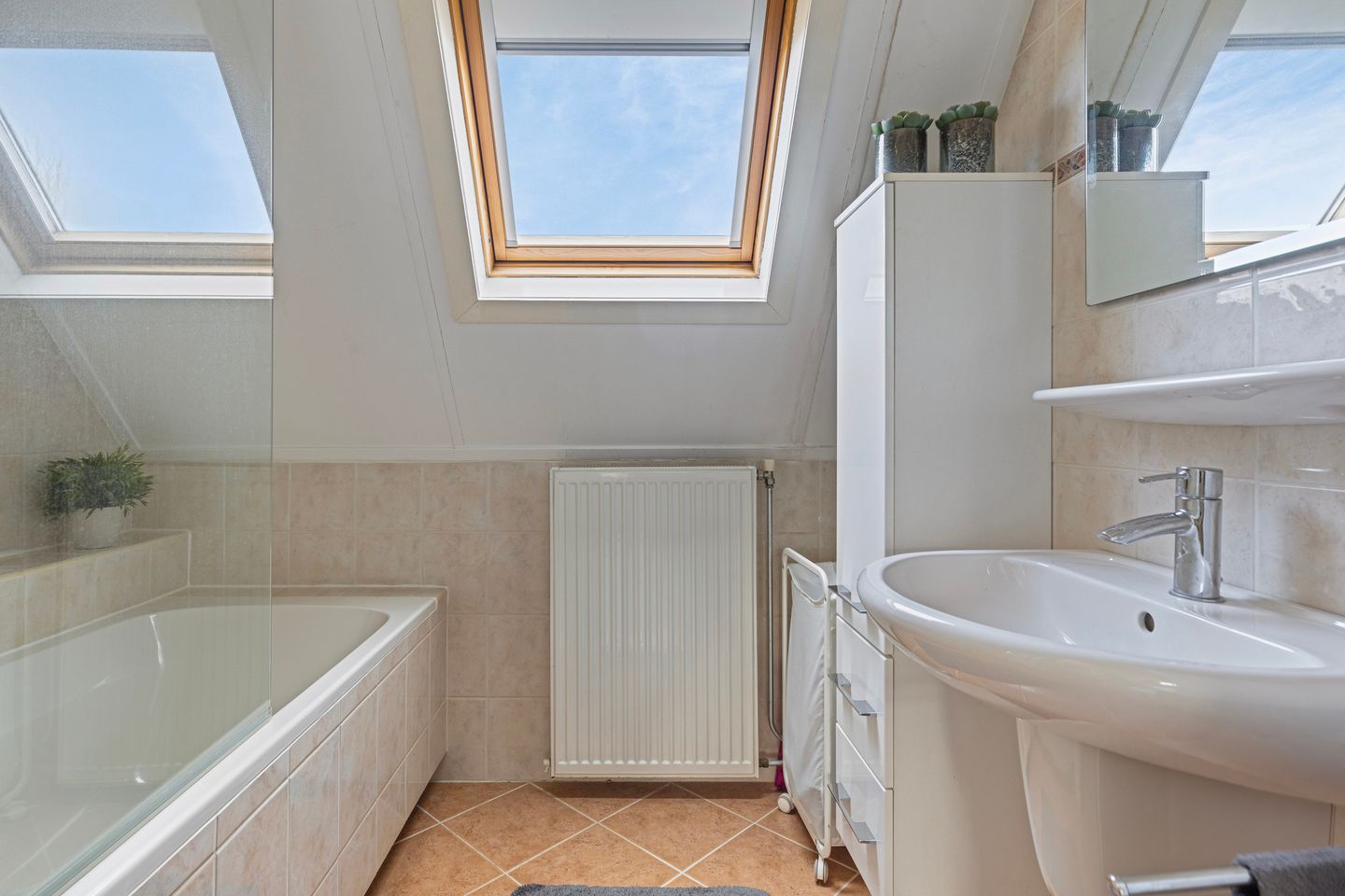 Foto 20 van van Heeckerenweg 69