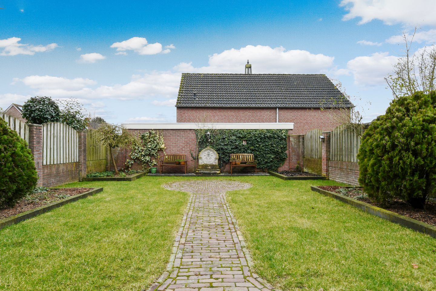 Foto 25 van Zuster Meritastraat 14