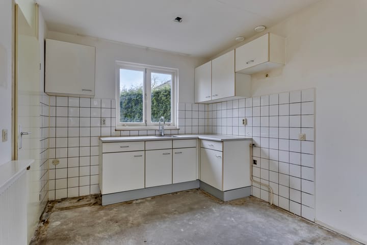 Foto 4 van Deken van Roestellaan 18