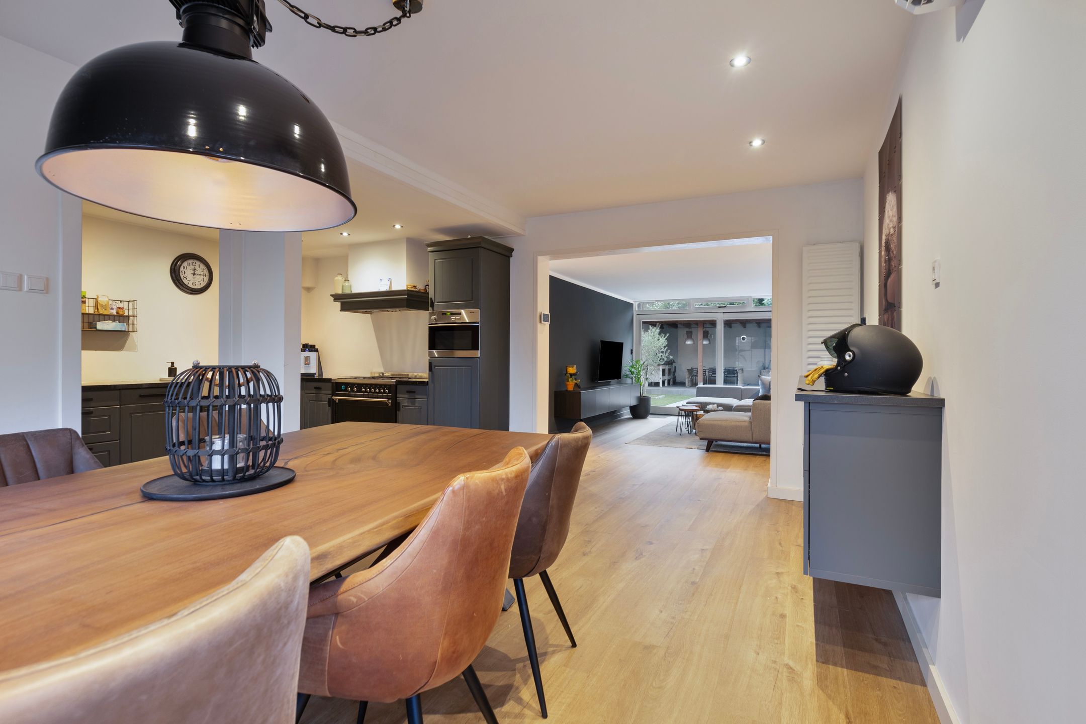 Foto 3 van Ferdinandstraat 43