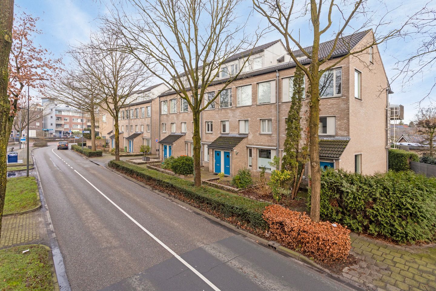 Foto 1 van Deken van Roestellaan 18