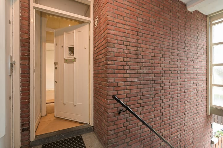 Photo 2 of Rederijkerstraat 63
