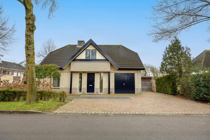 Foto 1 van Valerianuslaan 1