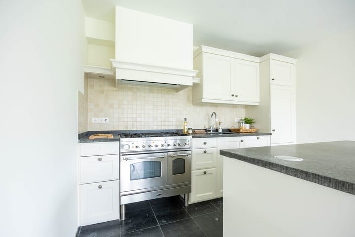 Foto 11 van Valerianuslaan 1