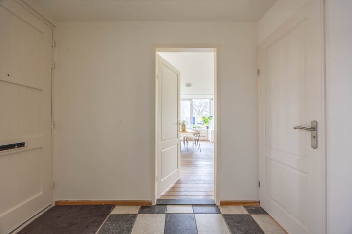 Foto 32 van Valerianuslaan 1