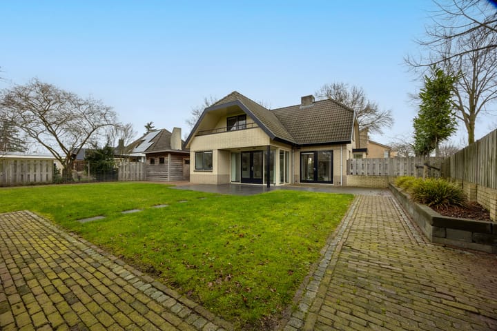 Foto 36 van Valerianuslaan 1