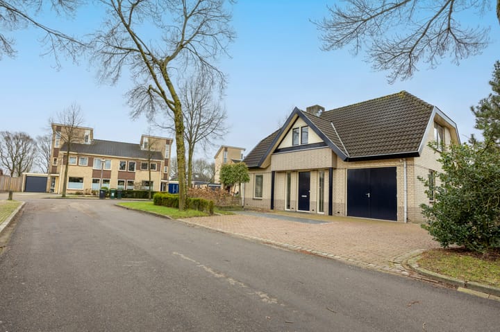 Foto 41 van Valerianuslaan 1