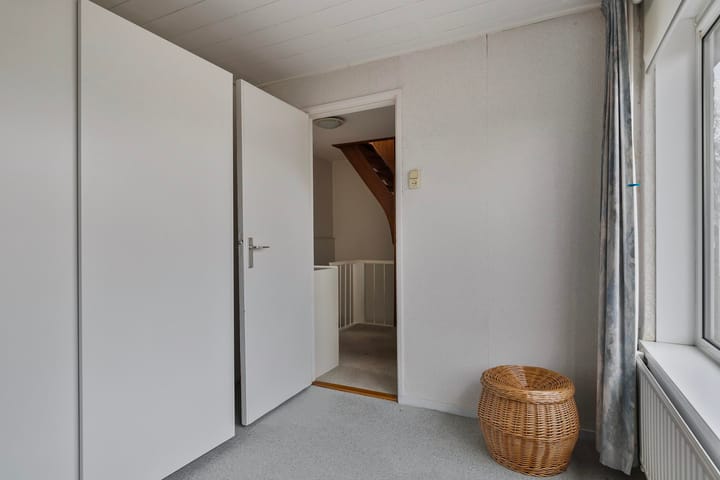 Foto 24 van Julianalaan 25