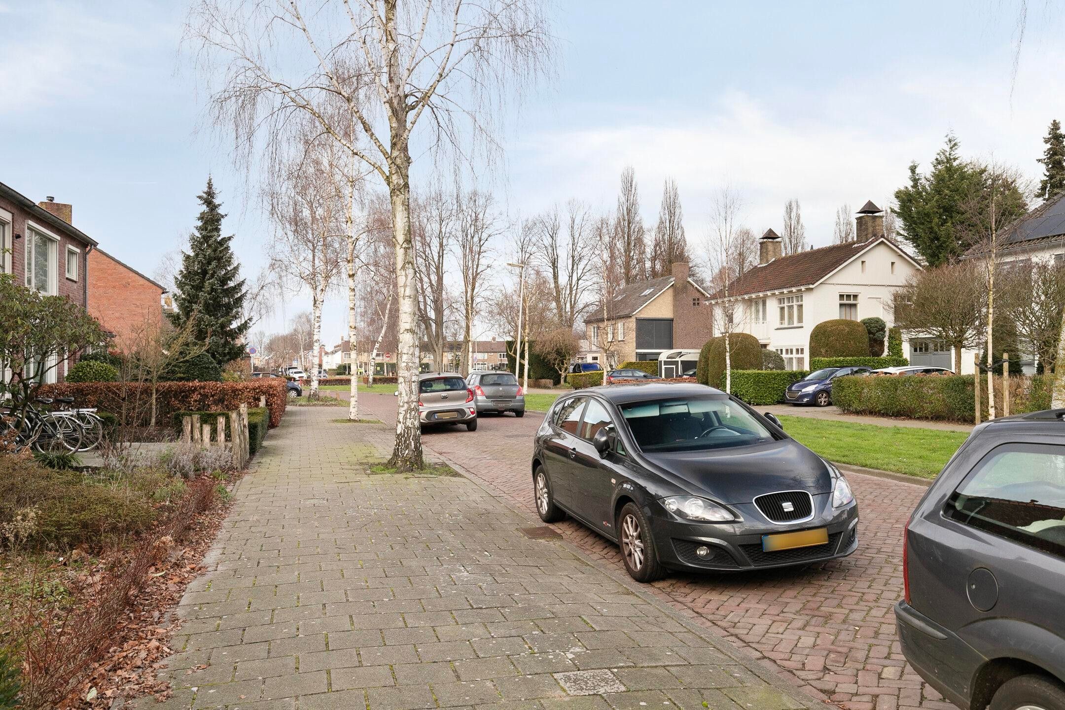 Foto 39 van Julianalaan 25