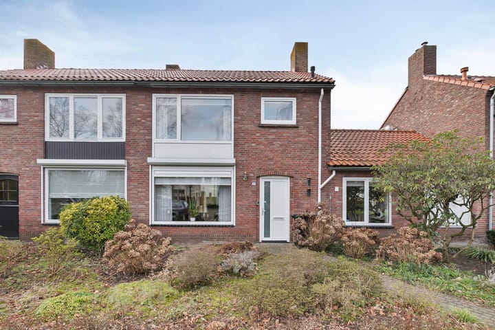 Foto 1 van Julianalaan 25