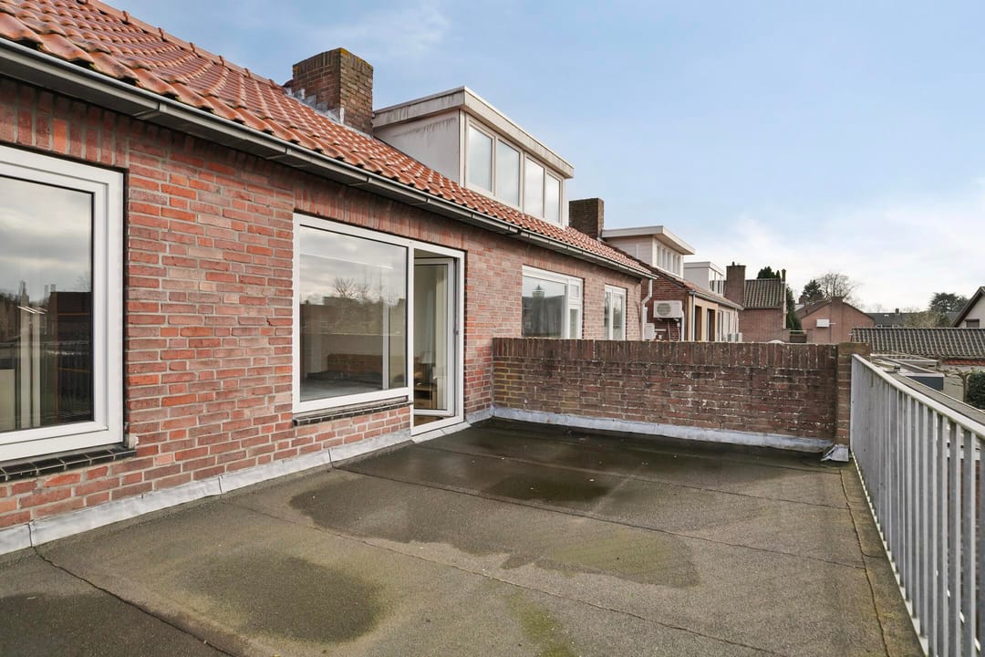 Foto 22 van Julianalaan 25