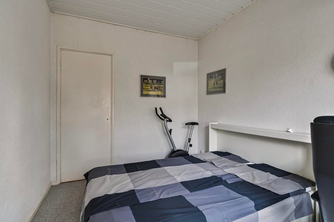 Foto 16 van Julianalaan 25