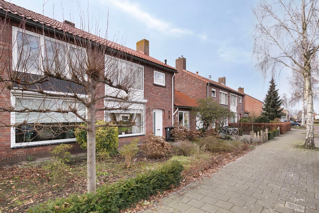 Foto 2 van Julianalaan 25