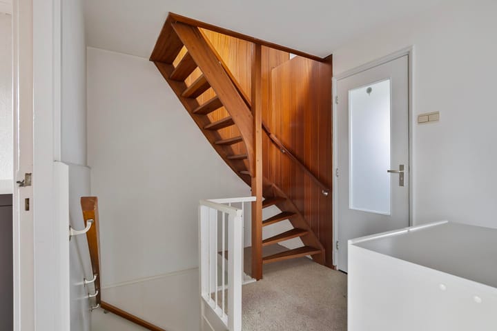 Foto 17 van Julianalaan 25