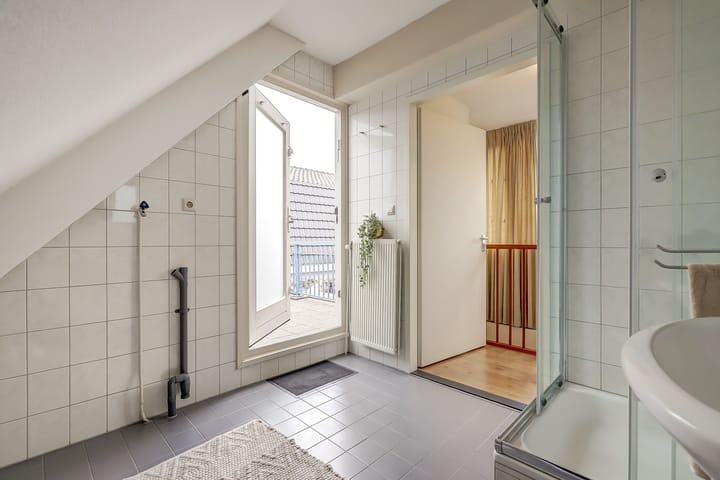 Foto 27 van Badhuisstraat 1