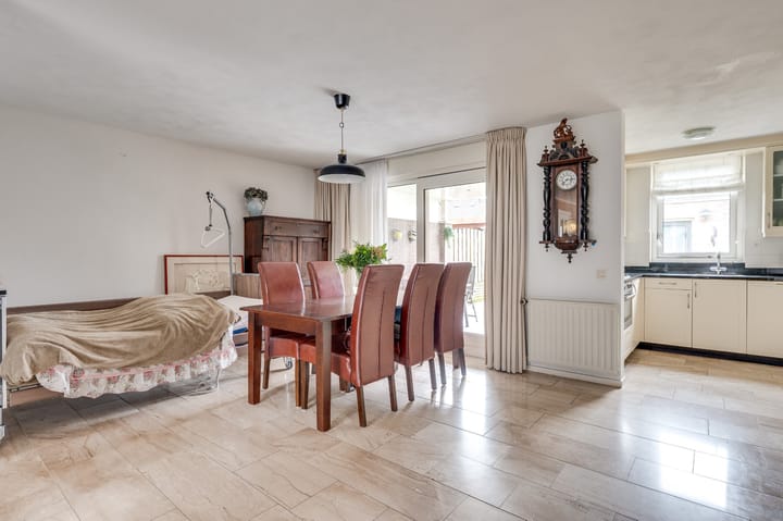 Foto 3 van Rhônelaan 9