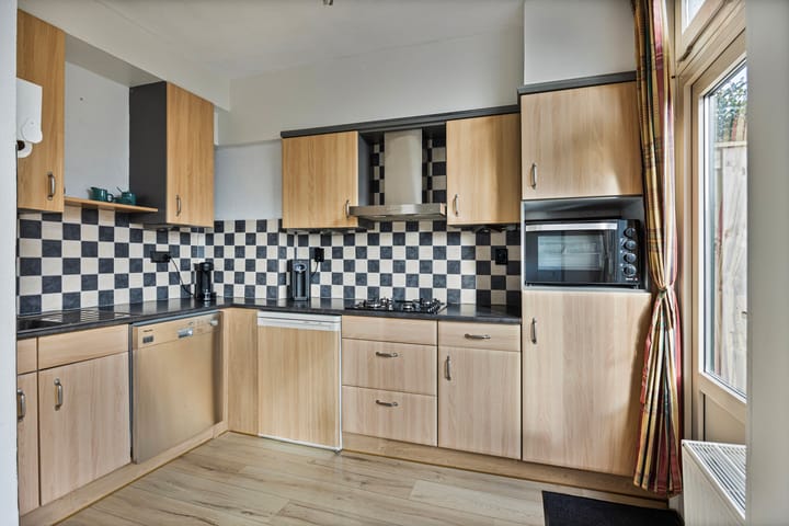 Foto 16 van Jan Voermanstraat 35