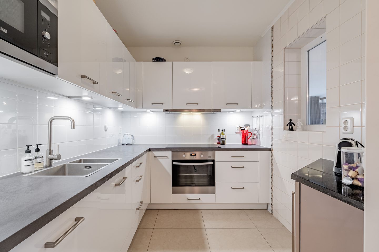 Foto 20 van Ouddiemerlaan 4-F