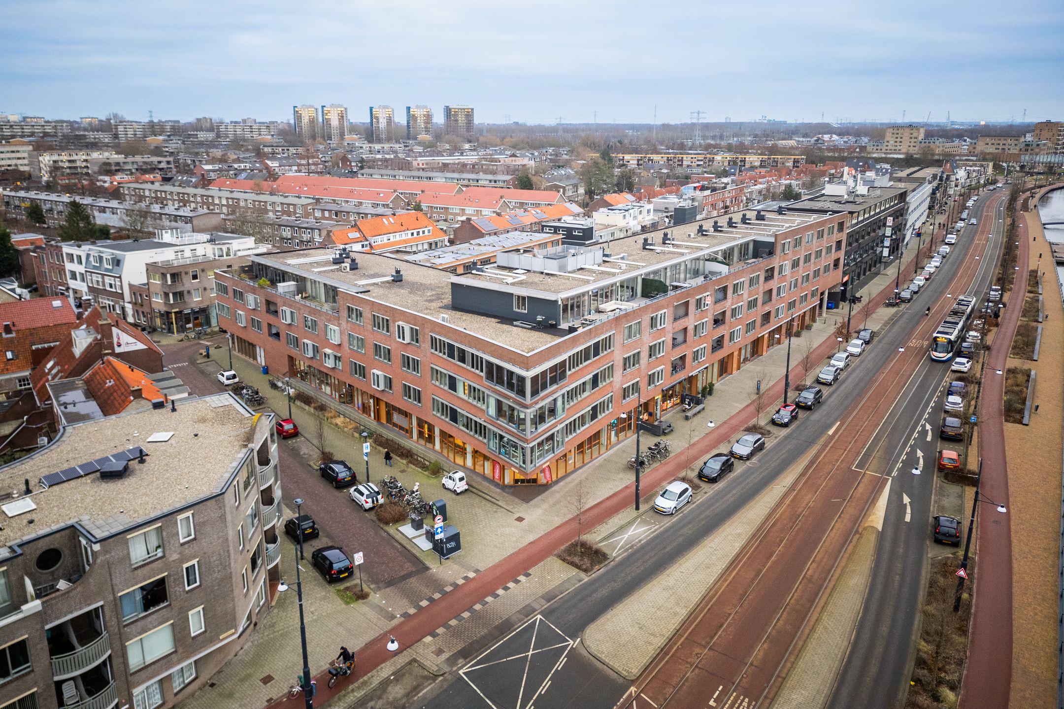 Foto 42 van Ouddiemerlaan 4-F