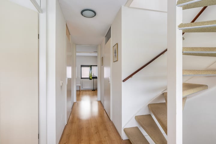 Foto 21 van Zuidpoldersingel 54