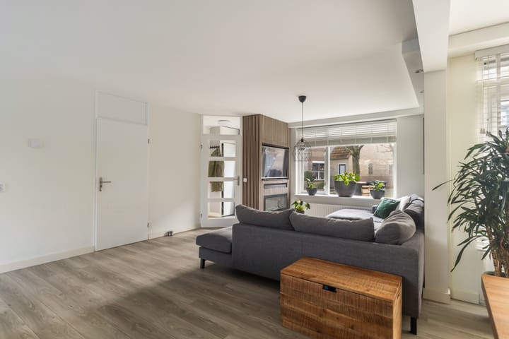 Foto 20 van Johanna Naber-erf 163