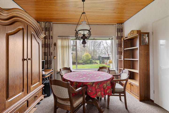 Foto 9 van Raiffeisenstraat 17