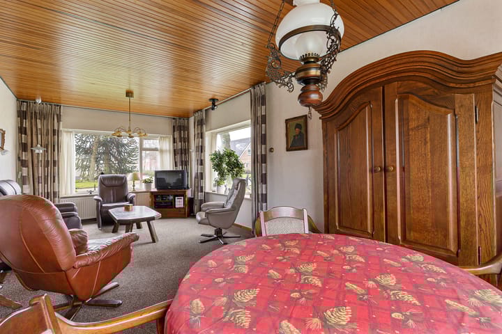 Foto 10 van Raiffeisenstraat 17