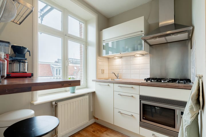 Foto 7 van Brederodestraat 73-4V