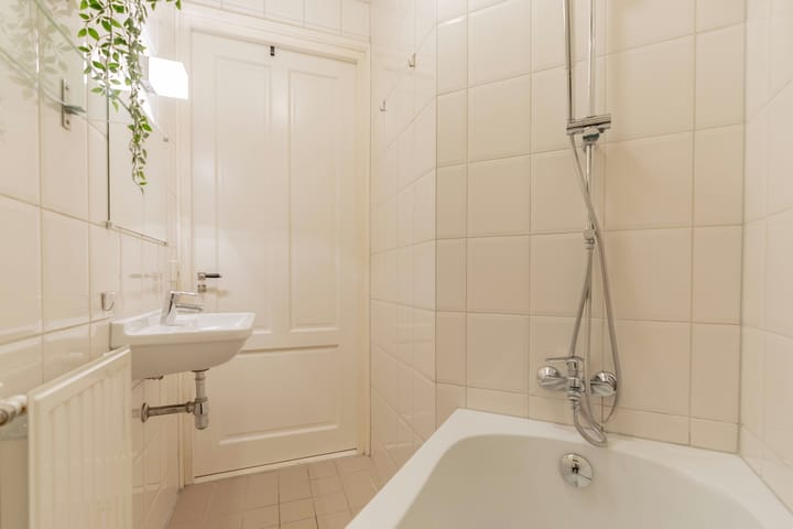 Foto 16 van Brederodestraat 73-4V