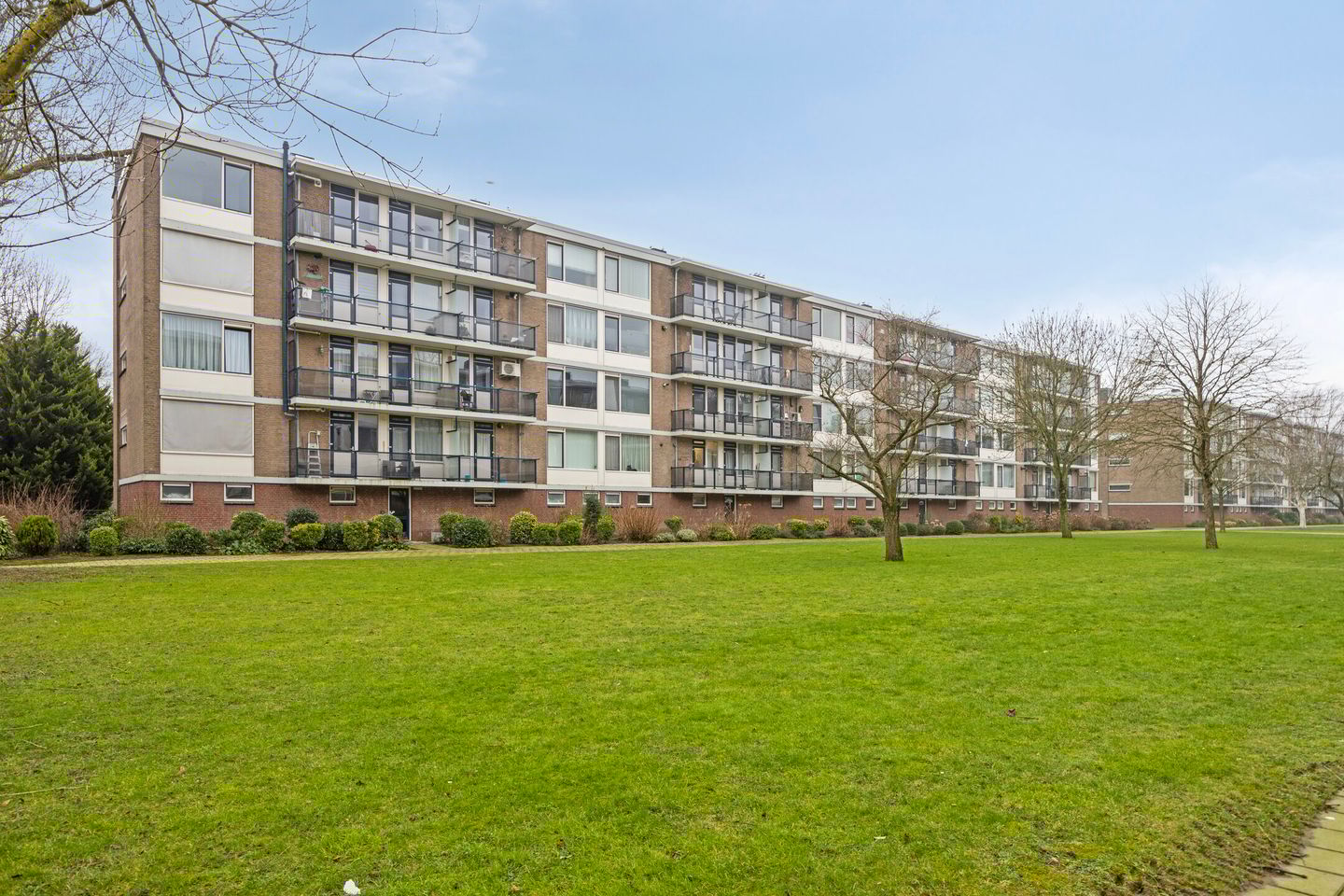 Foto 1 van Van Karnebeekstraat 31