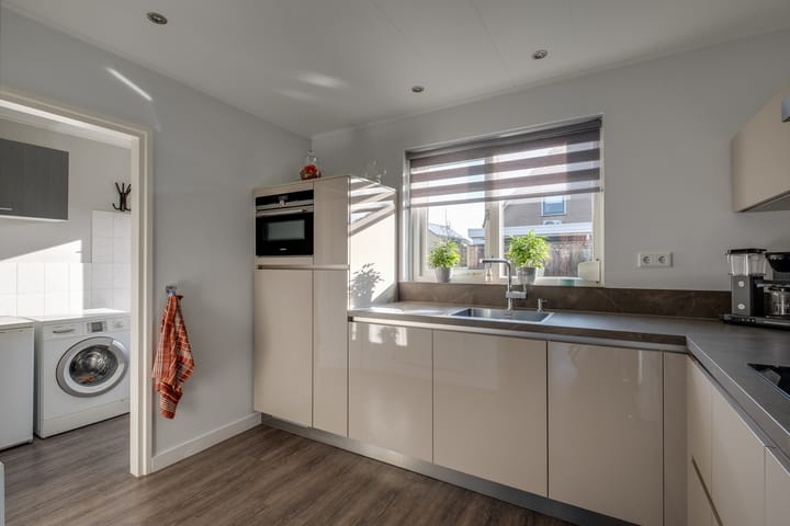 Foto 11 van Morsmanshof 77