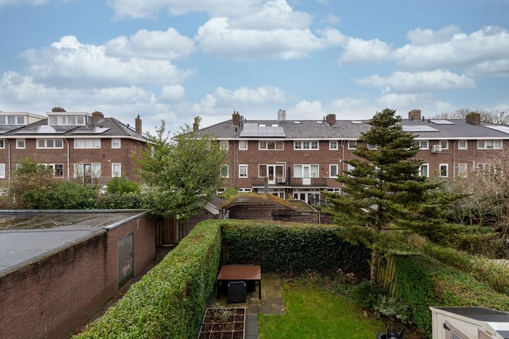 Foto 21 van Victor Hugoplantsoen 14-B1