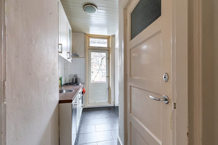 Foto 17 van Ambonstraat 21-A